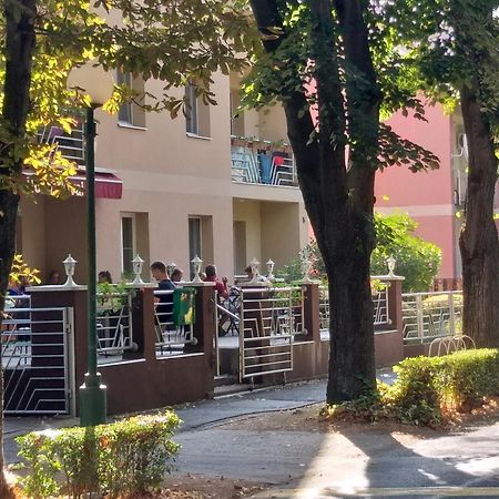 Hotel Pavai Hajdúszoboszló Екстериор снимка