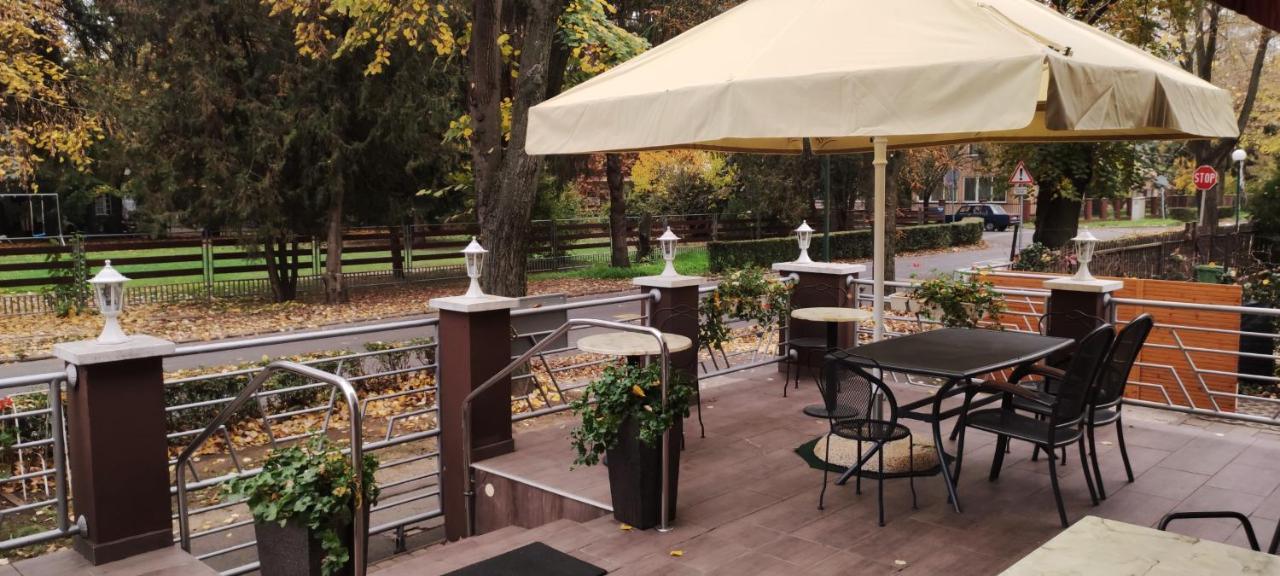 Hotel Pavai Hajdúszoboszló Екстериор снимка