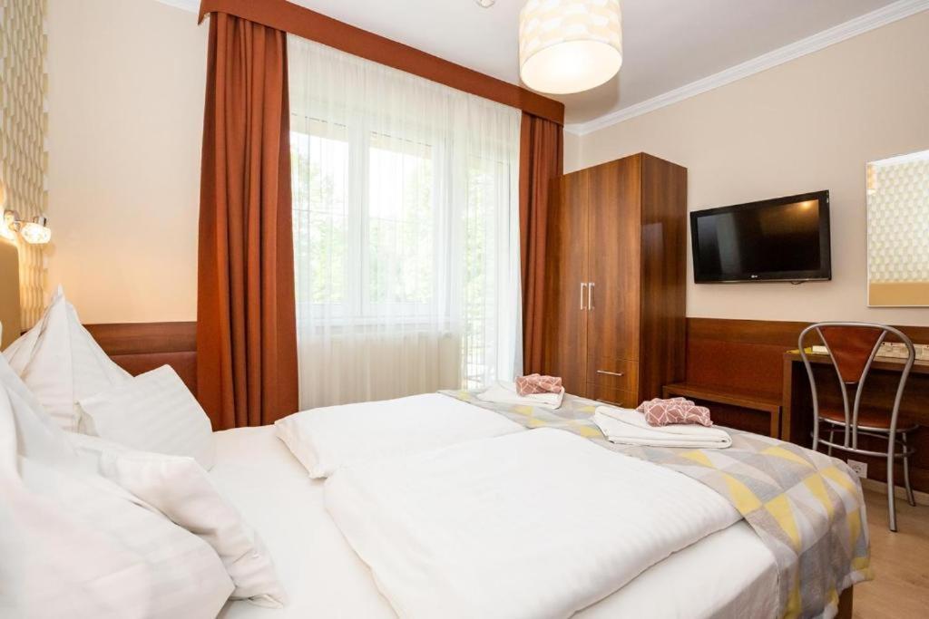 Hotel Pavai Hajdúszoboszló Екстериор снимка
