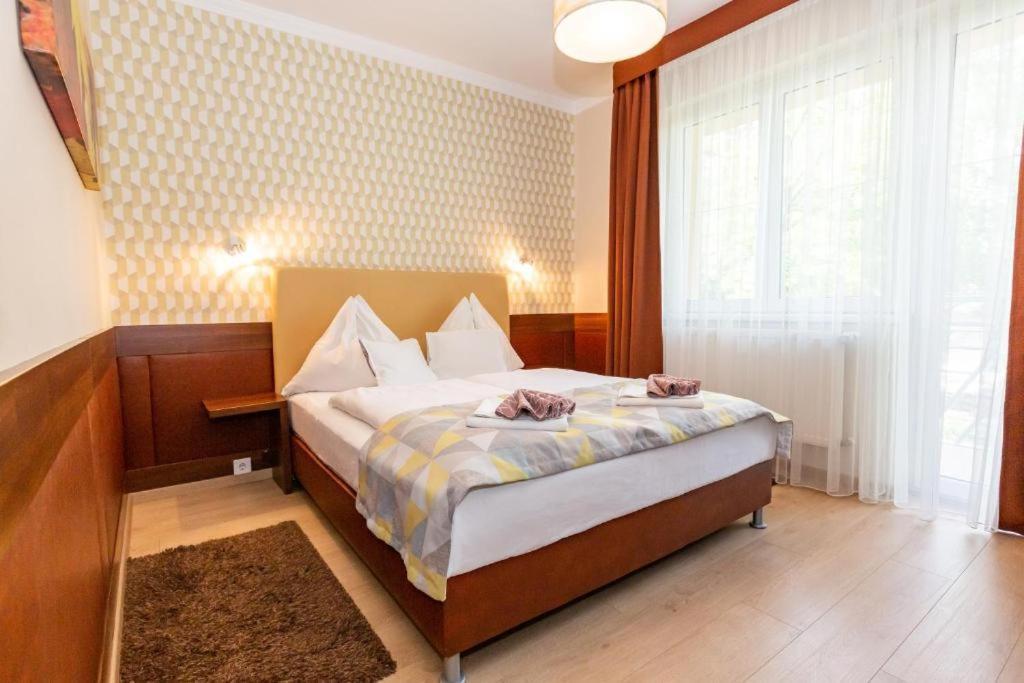 Hotel Pavai Hajdúszoboszló Екстериор снимка