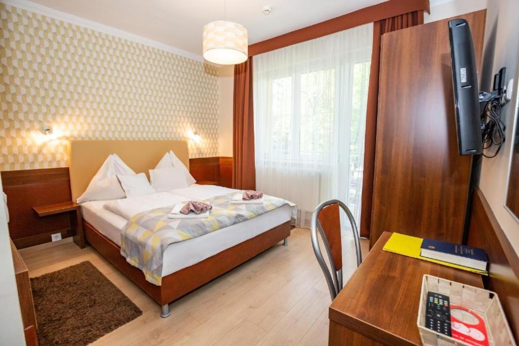 Hotel Pavai Hajdúszoboszló Екстериор снимка